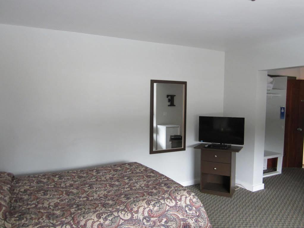 Bell Mountain Motel Mcbride 외부 사진
